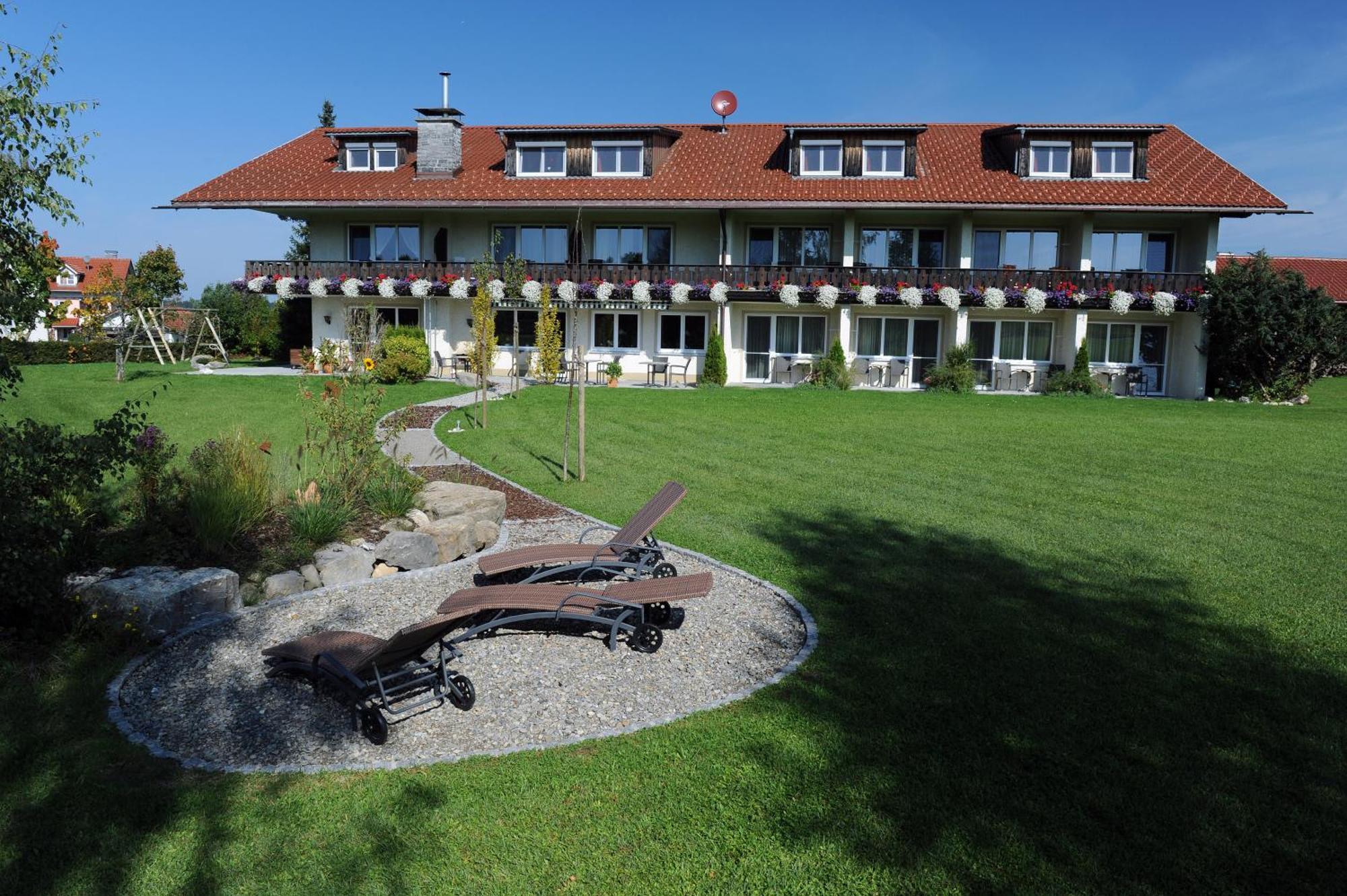 שיידג Hotel Bergblick מראה חיצוני תמונה